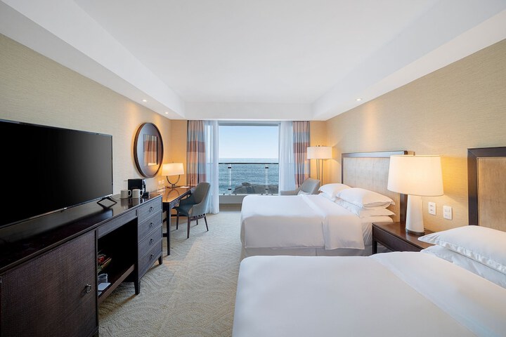 Room 52 of 256
