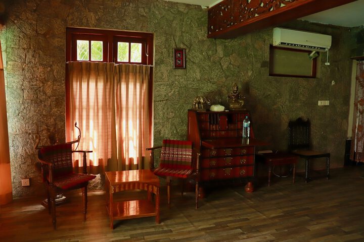 Room 17 of 53