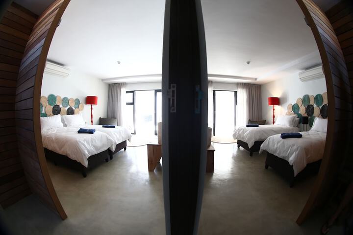 Room 3 of 43