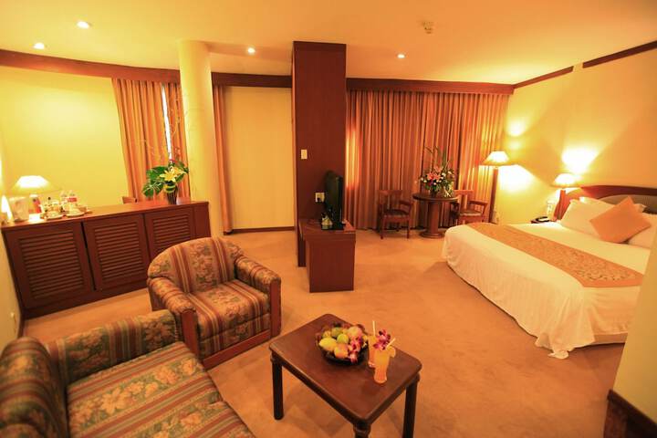 Room 6 of 116