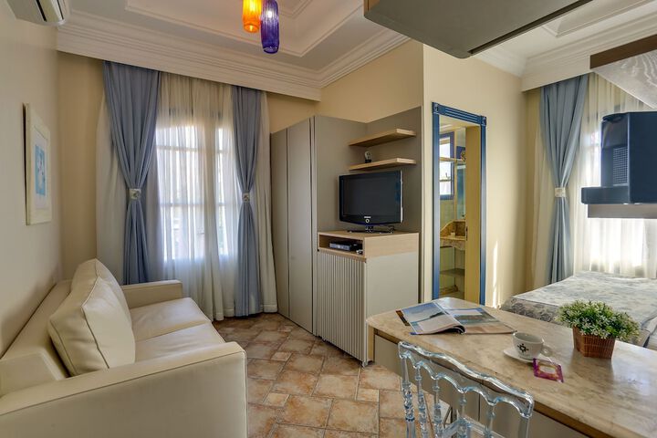 Room 28 of 55