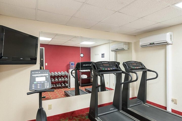 Hotel Gym Photos