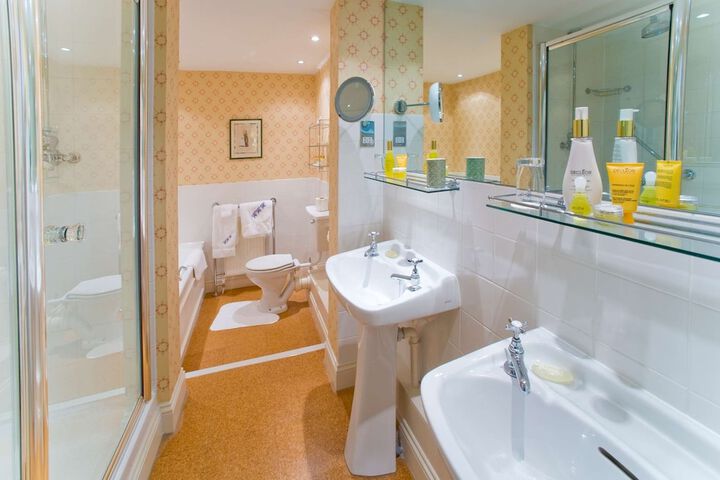 Room 20 of 48