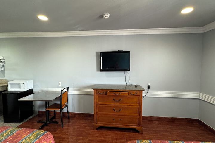 Room 12 of 31