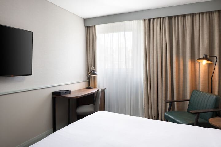 Room 14 of 51