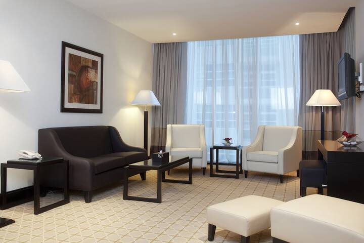 Room 50 of 211