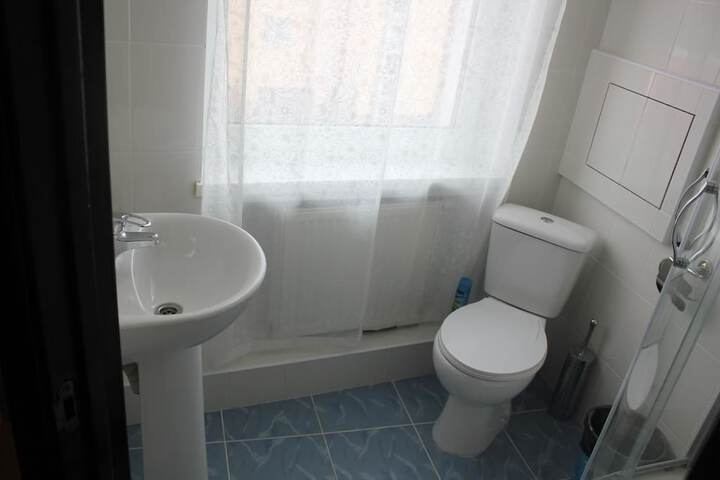 Room 15 of 35