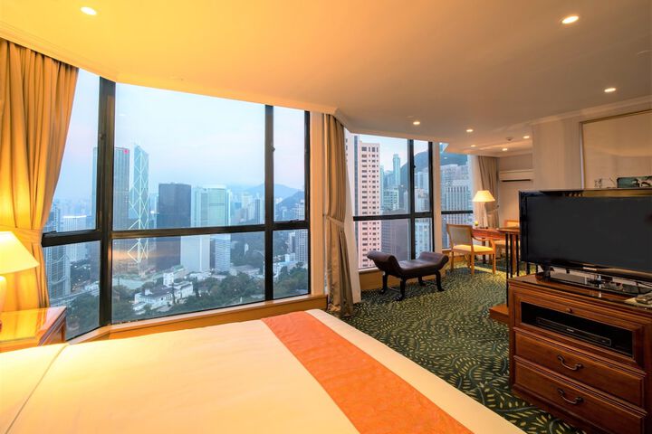 Room 18 of 62