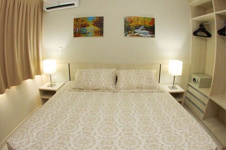 Room 6 of 39