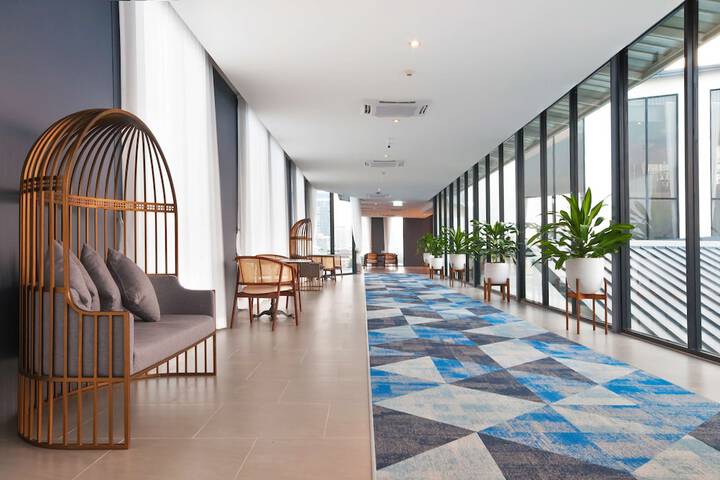 Hotel Interior 4 of 112