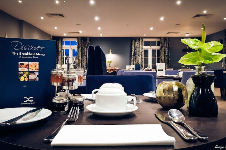 Dining 54 of 77