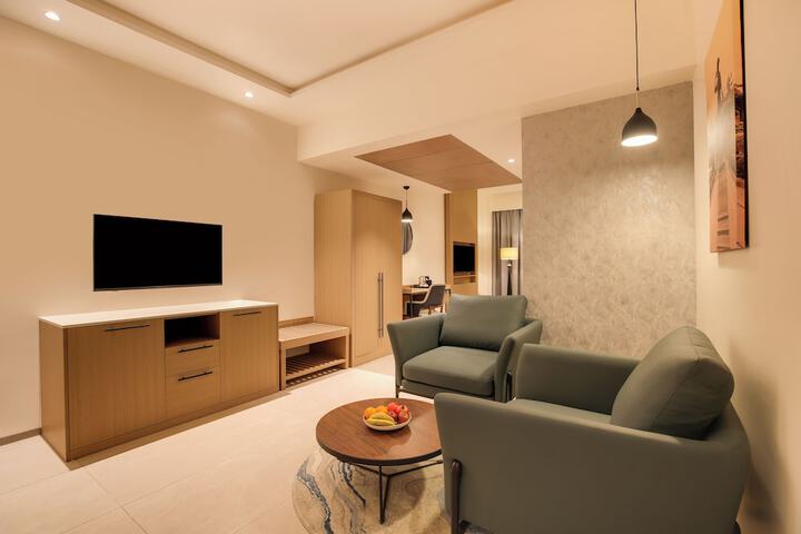 Room 16 of 40