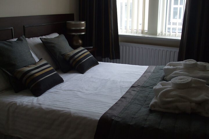 Room 5 of 65