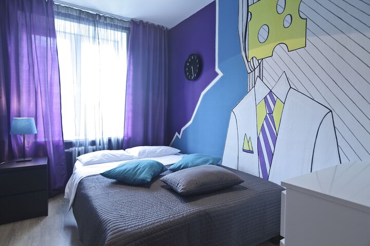 Room 6 of 164