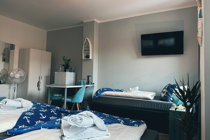 Room 25 of 54