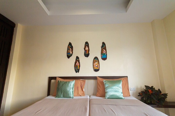 Room 17 of 43