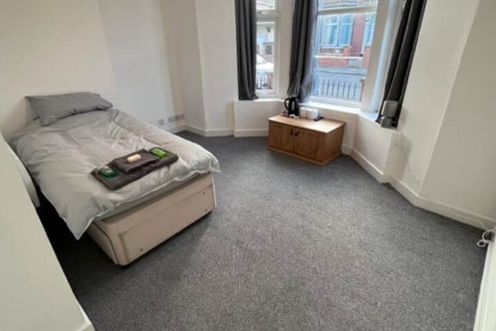 Room 21 of 41