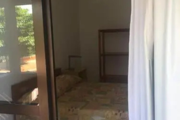 Room 2 of 5