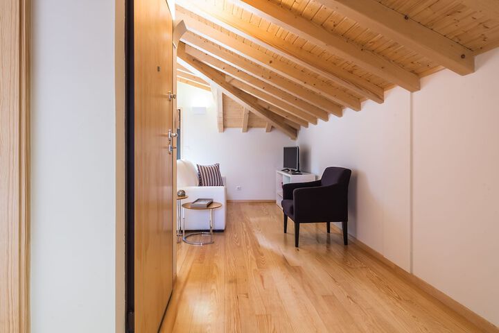 Room 40 of 74