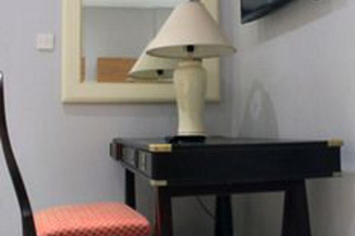 Room 54 of 66