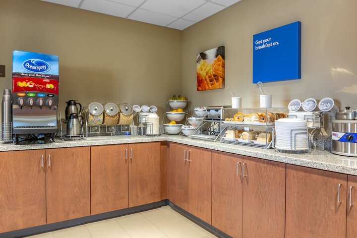 Breakfast/Coffee Service 47 of 61