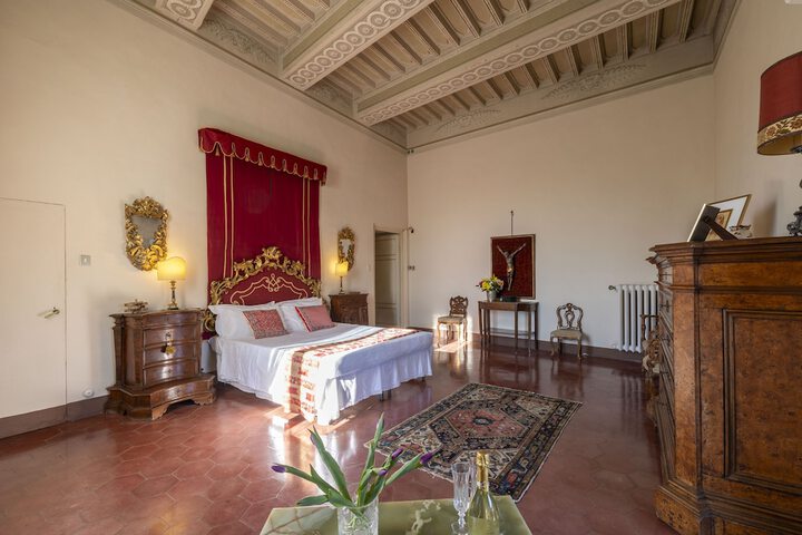 Room 10 of 49