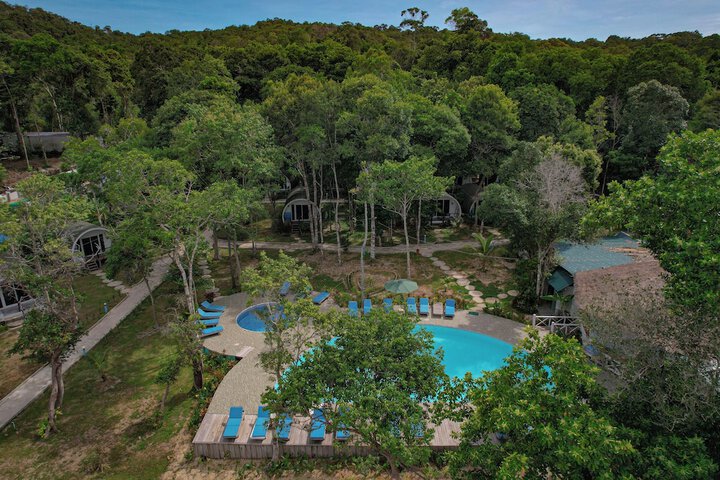 Pool 46 of 109