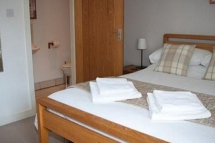 SCHOOL COTTAGES B & B & SELF-CATERING