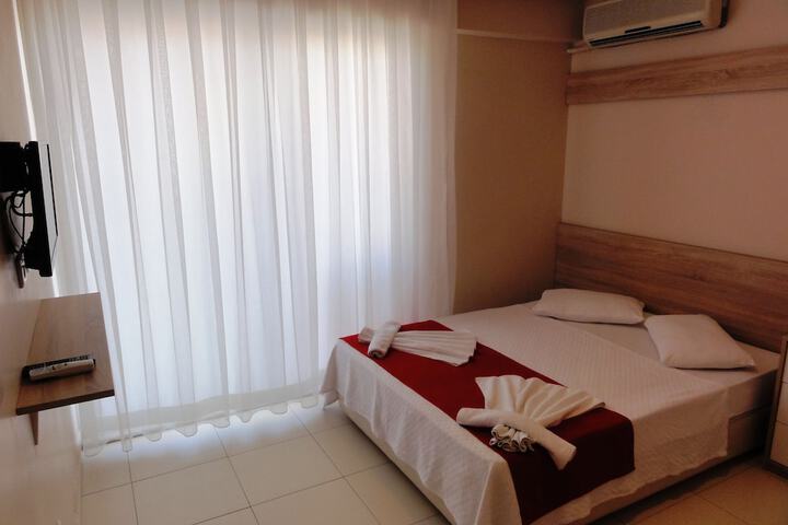 Room 28 of 61