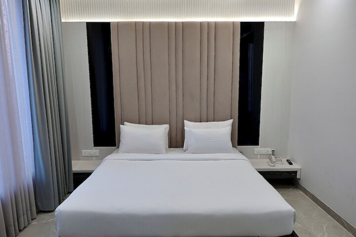Room 11 of 67