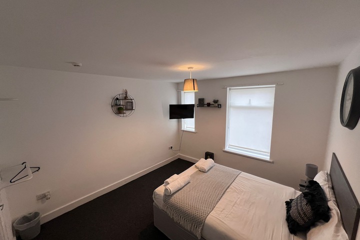 Room 7 of 112