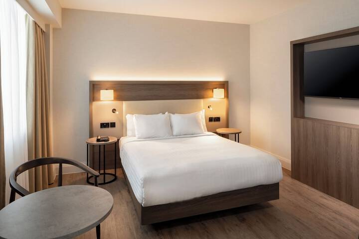 Room 3 of 14