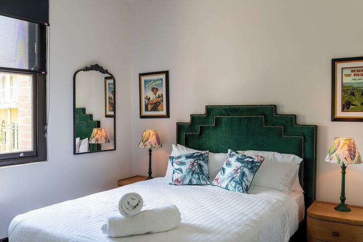 Room 10 of 24