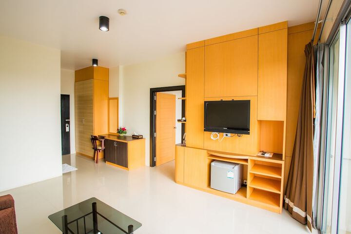 Room 17 of 51