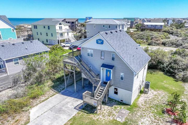 Angels Nest - S Nags Head MP 17.5 75 Yds to Beach, Ocean View, Quaint Family Home in Whalebone, NC