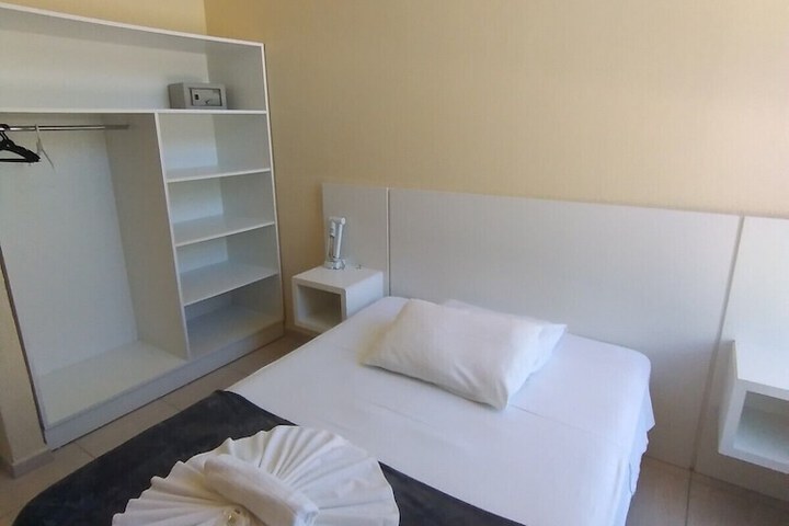 Room 33 of 91
