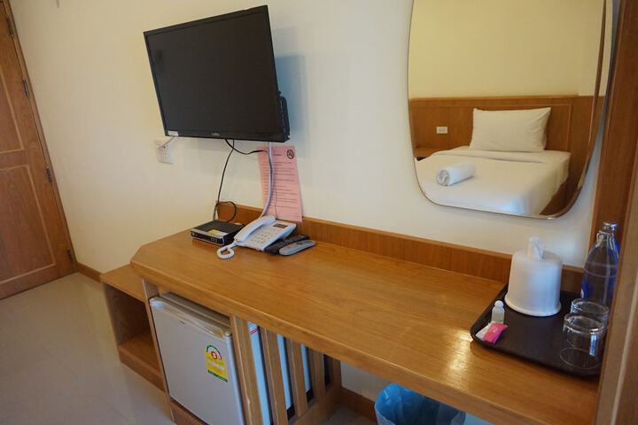 Room 15 of 23