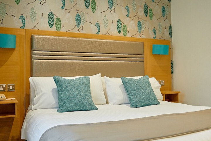 Room 45 of 79