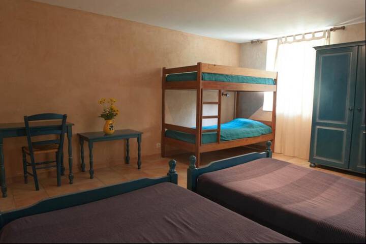 Room 16 of 21
