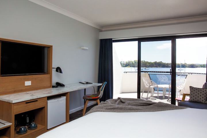 Room 25 of 58