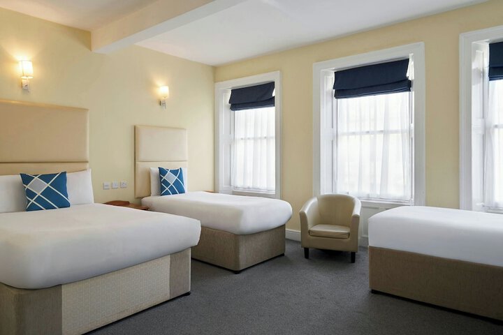 Room 40 of 60