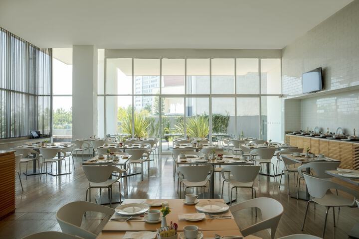 Dining Photos