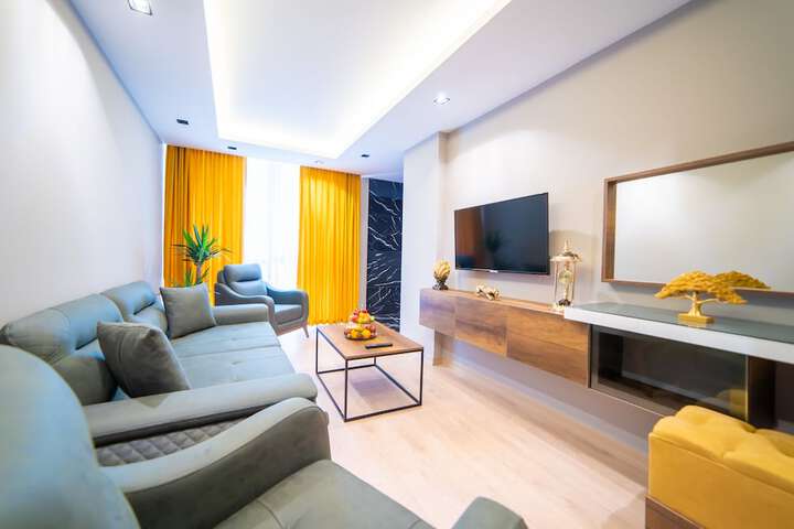 Room 15 of 100