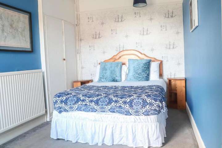 Room 43 of 100