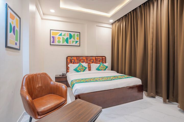 Room 10 of 46