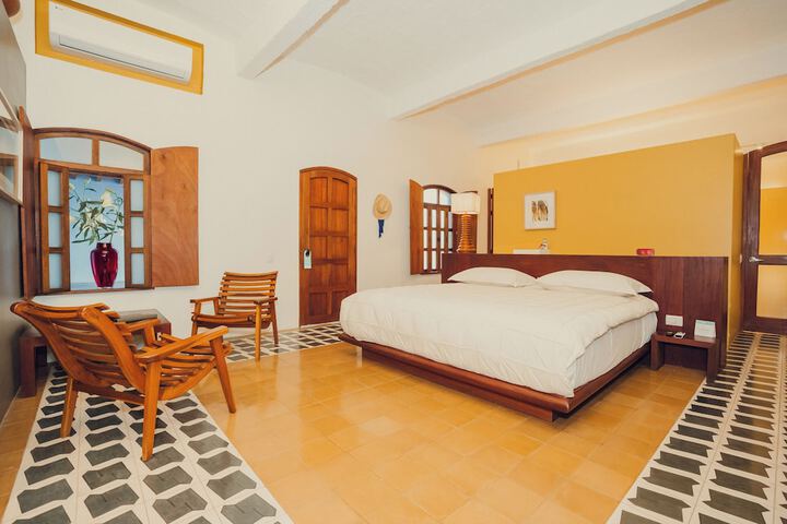 Room 32 of 89