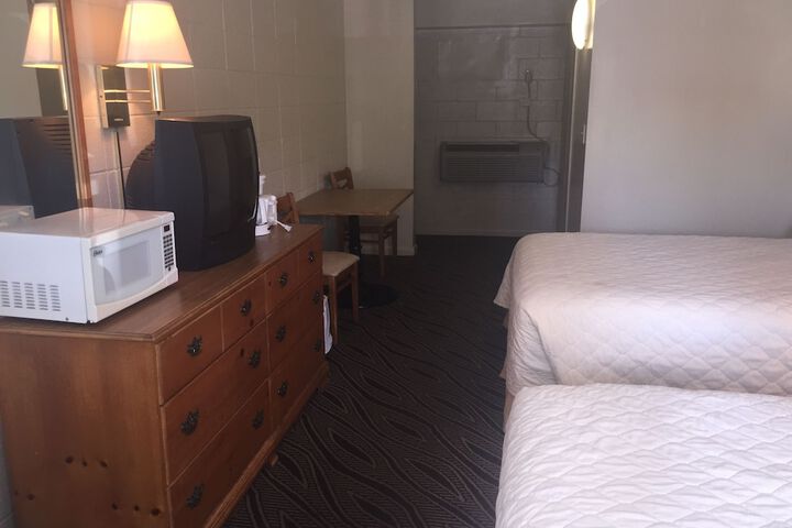 Room 5 of 43