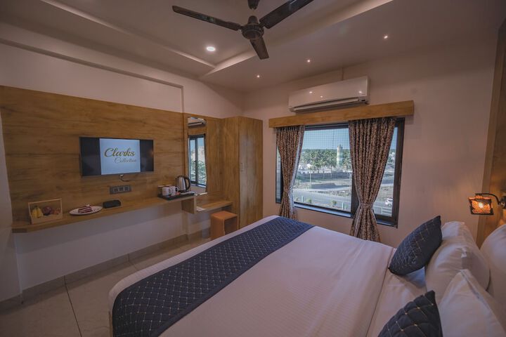Room 25 of 65