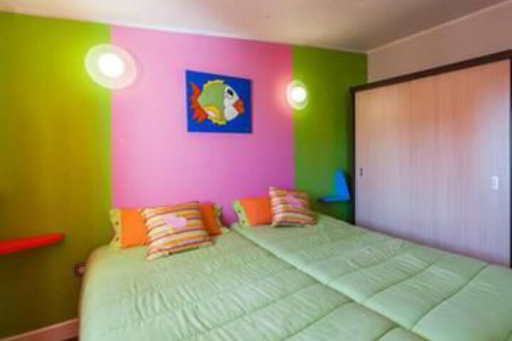 Room 8 of 20