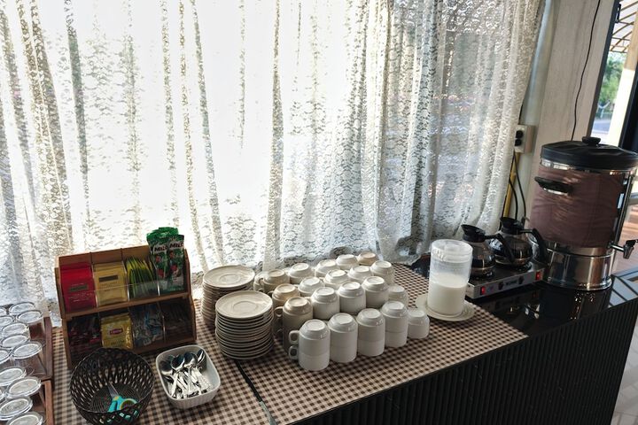 Dining 64 of 94